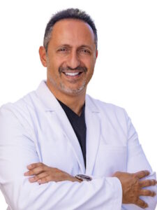 Robert Boostanfar 医生